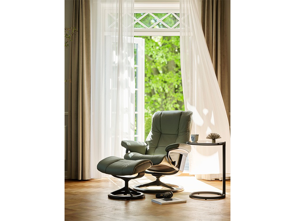 Entdecke den Stressless® Mayfair Relaxsessel: zeitloser Klassiker, ergonomischer Komfort & individuelle Anpassung. Jetzt im Einrichtungszentrum Konken testen!